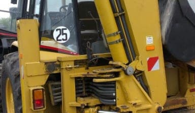 Сдам в аренду экскаватор-погрузчик Caterpillar от собственника Давид