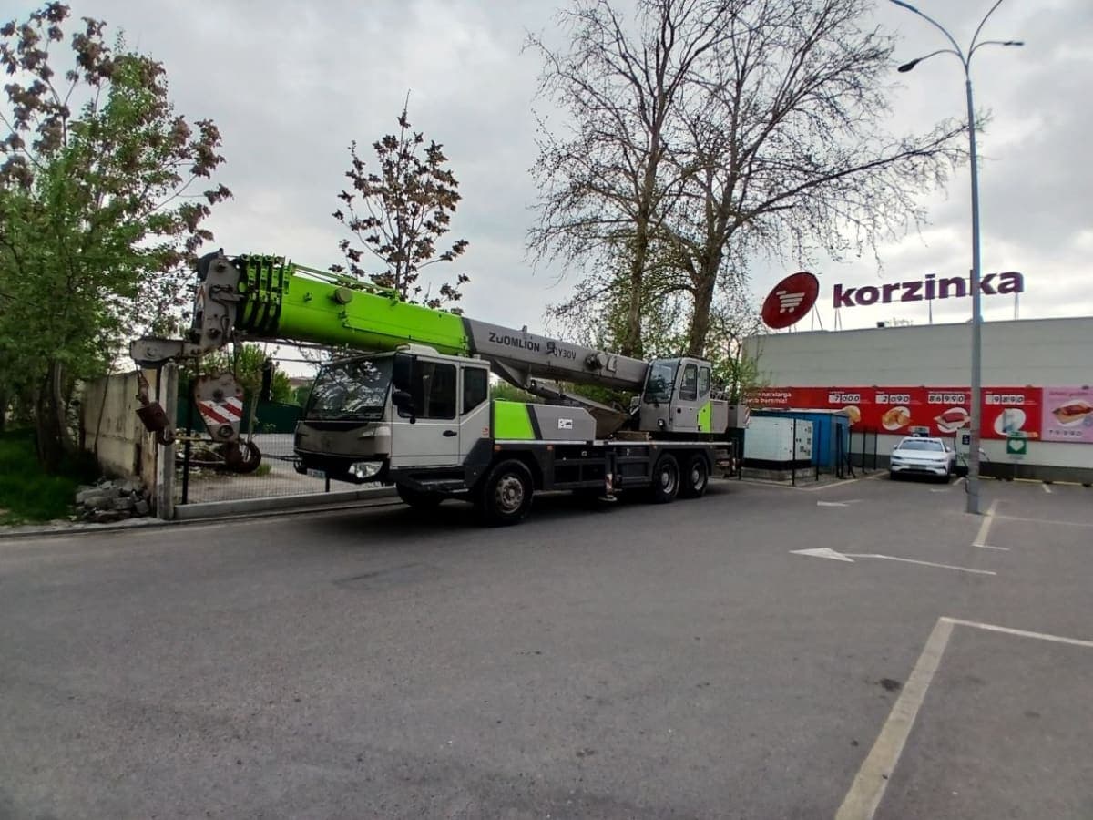 Avtokran xizmati 30 50 tonali